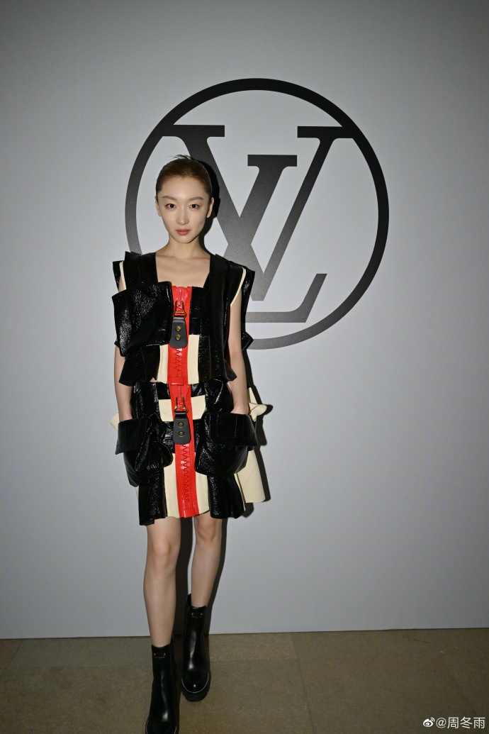 chau dong vu sexy anh 11