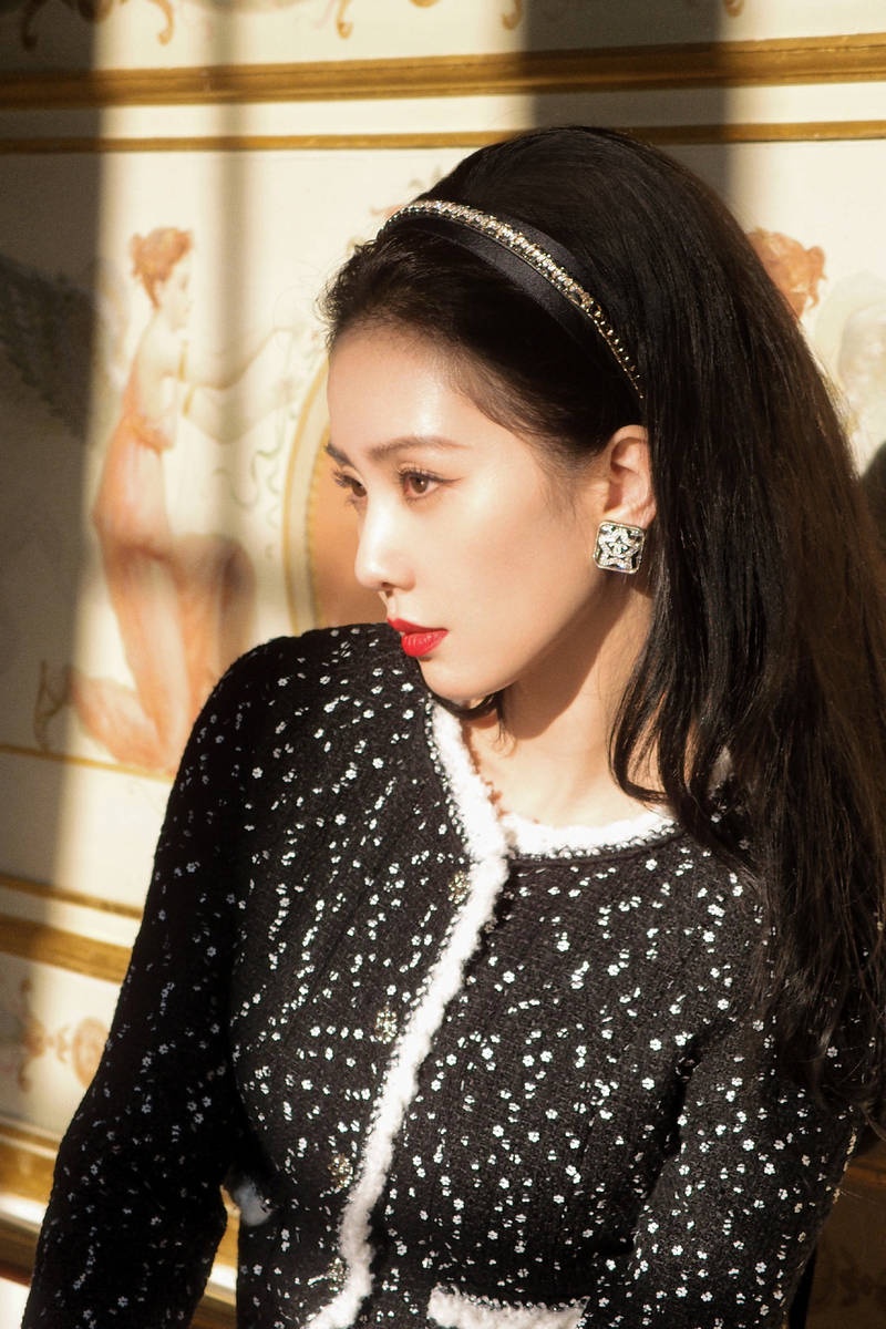 luu thi thi chanel anh 3