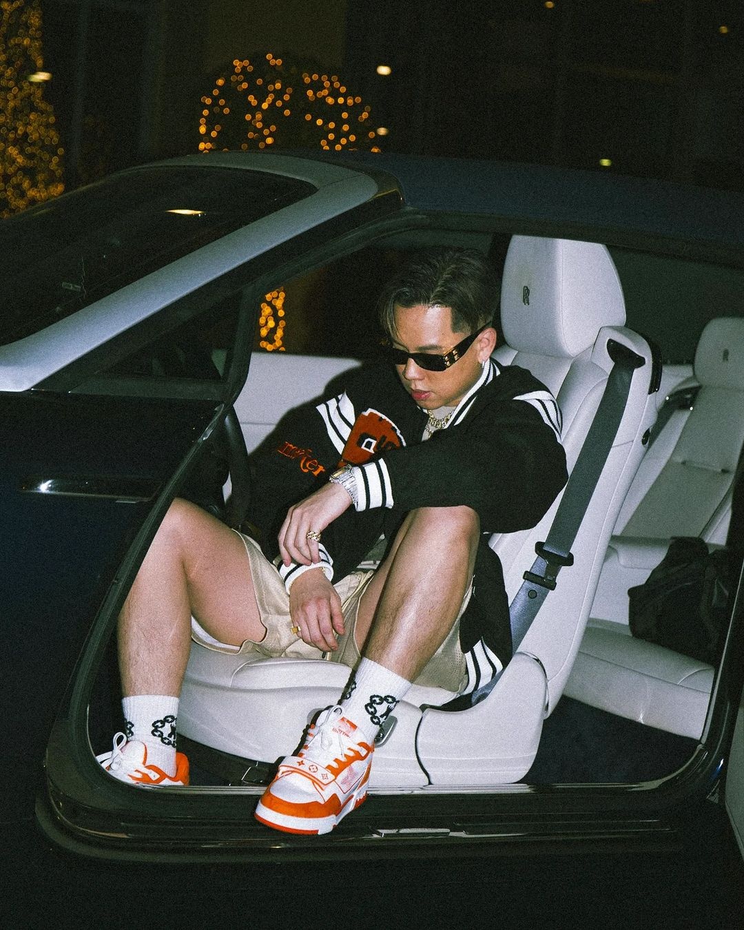 Andree Right Hand gu anh 2