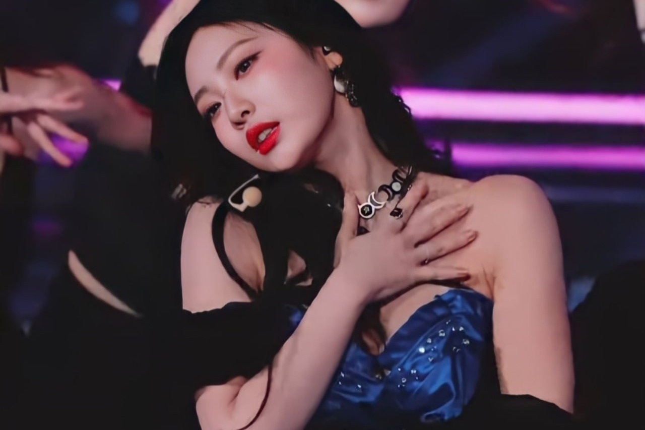 Ning Ning duoc khen vi phong cach goi cam hinh anh