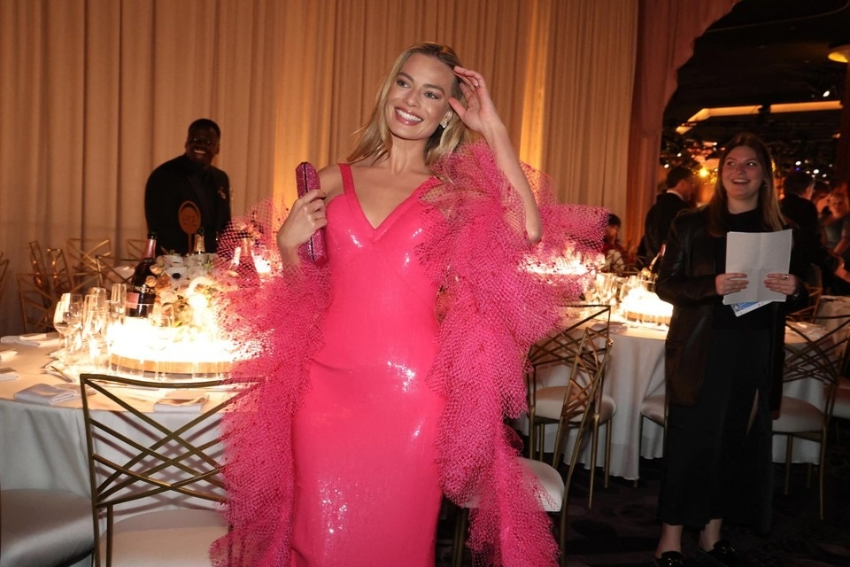 Taylor qua cau vang anh 1