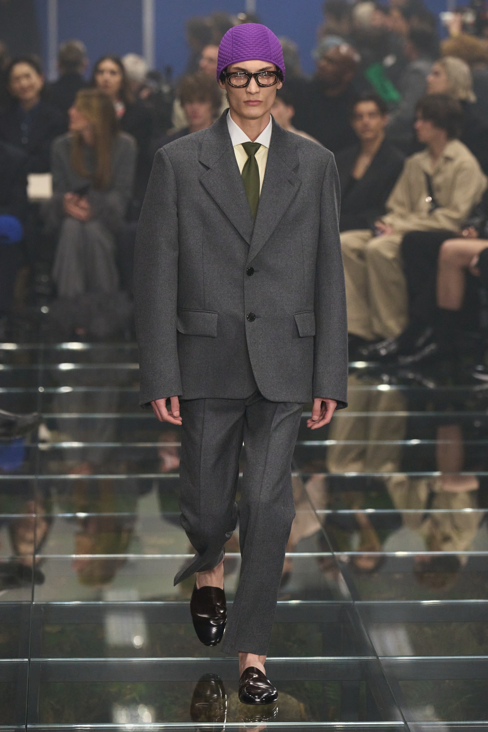 00002_prada_fall_2024_menswear_c.jpg