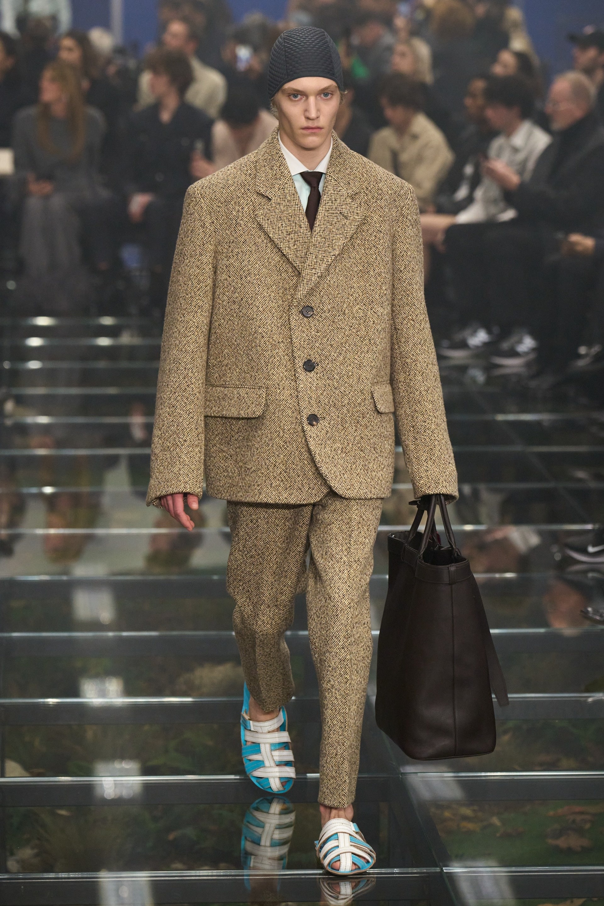 00006_prada_fall_2024_menswear_c.jpg