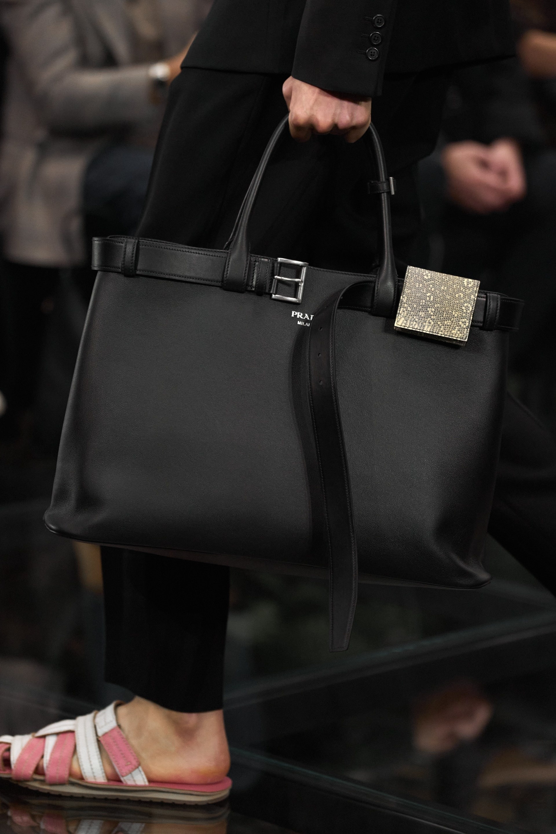 00036_prada_fall_2024_menswear_d.jpg