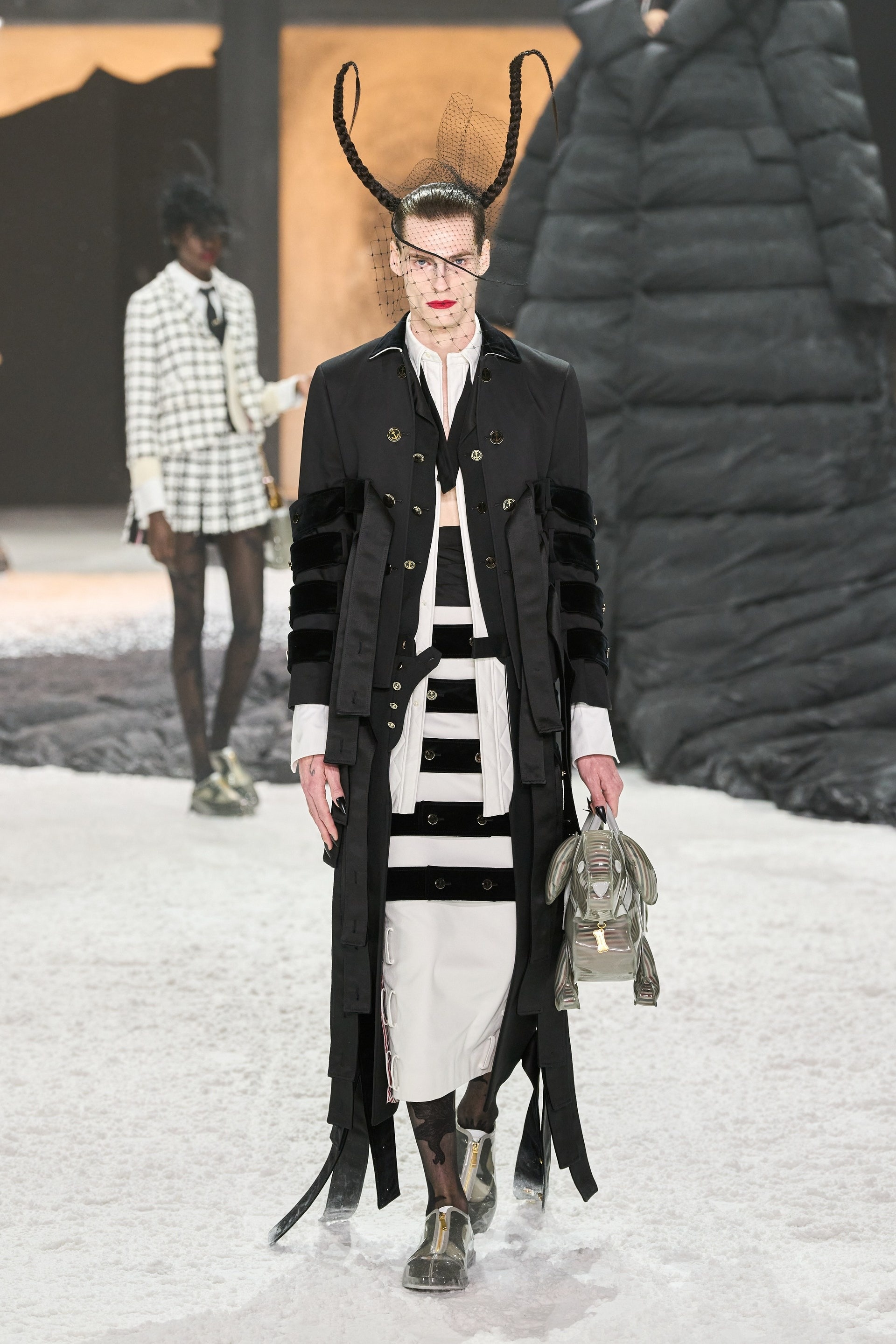 thom browne,  nyfw,  show thom browne,  seulgi,  red velvet anh 20