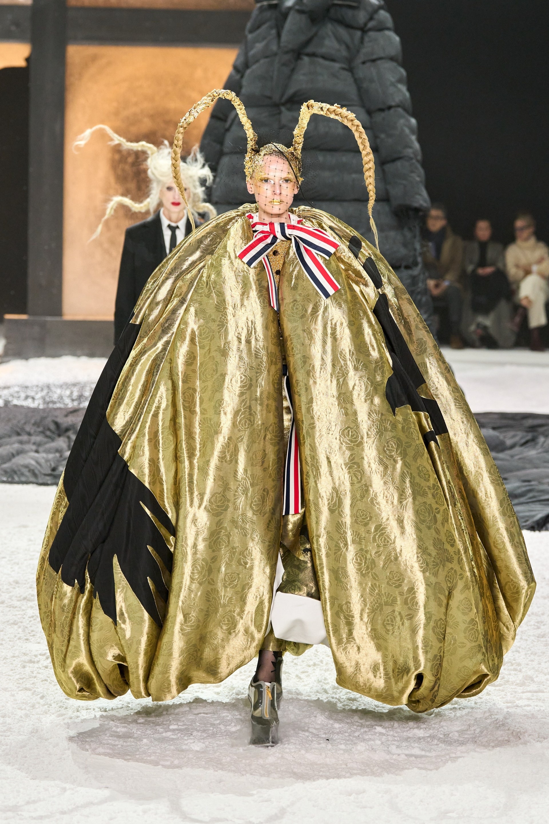 thom browne,  nyfw,  show thom browne,  seulgi,  red velvet anh 15