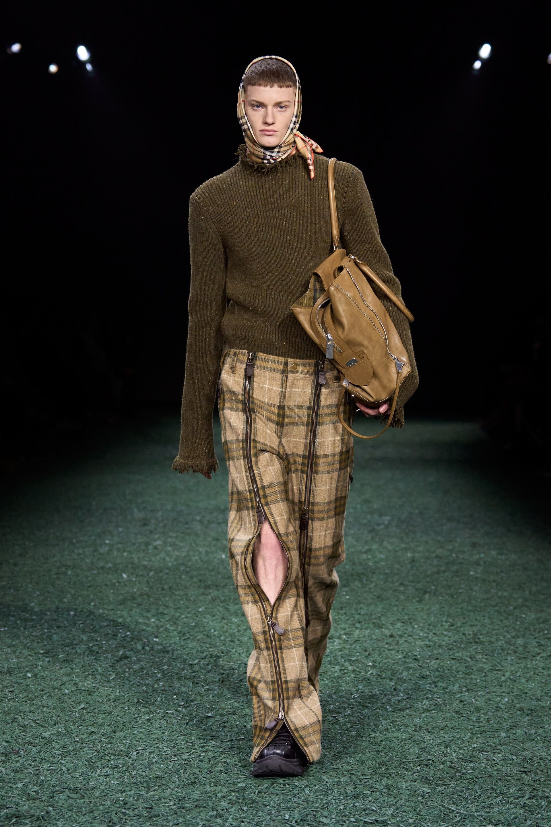 son heung min bi thuong anh 22