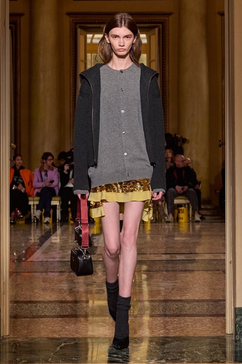 hwasa goi cam anh 12