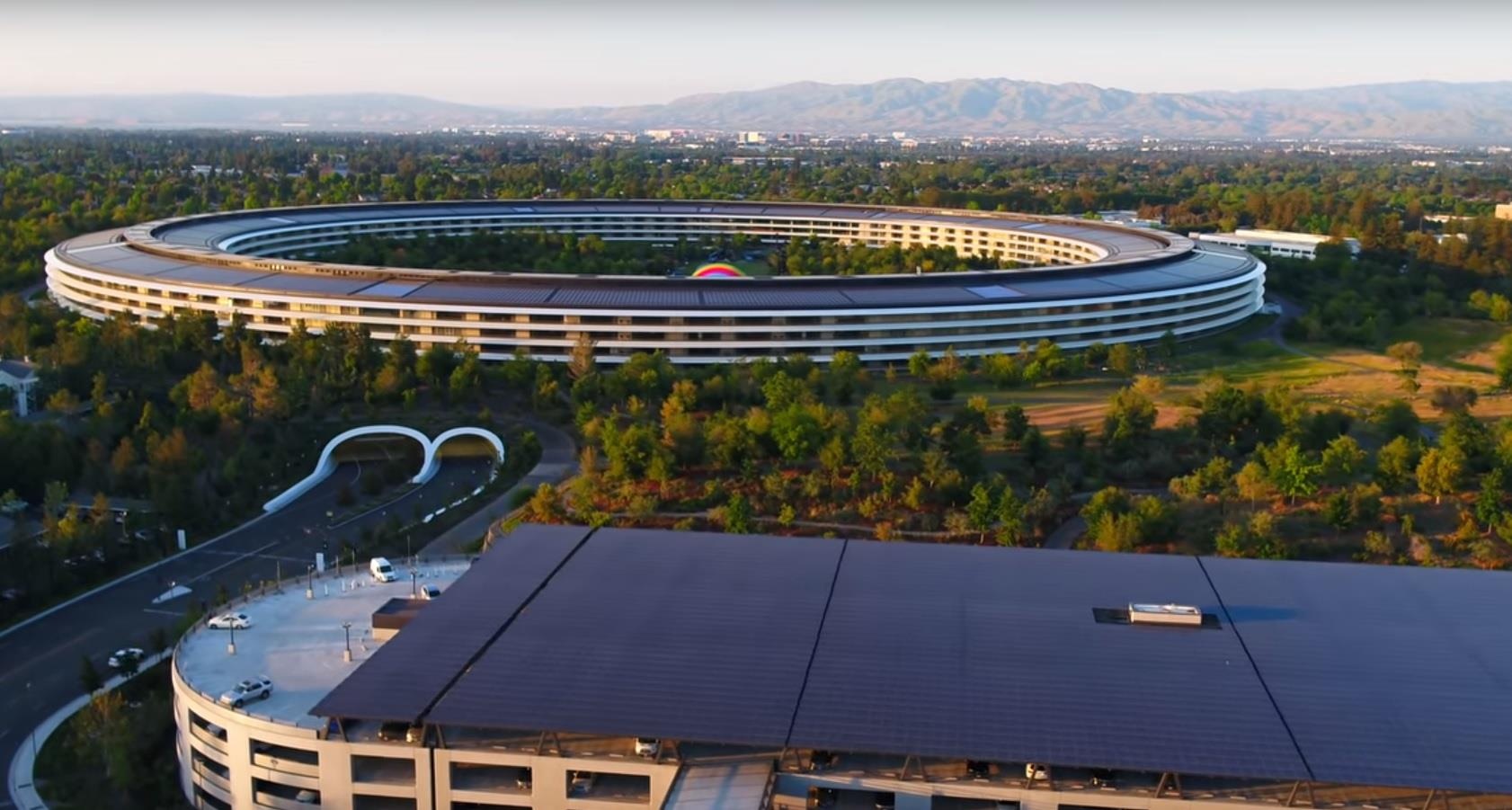 Tru so 5 ty USD cua Apple nhin tu tren cao hinh anh