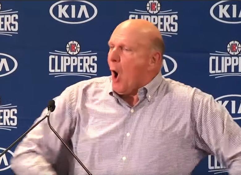 Sau nhieu nam, cuu CEO Microsoft van 'hung huc' tren san khau hinh anh