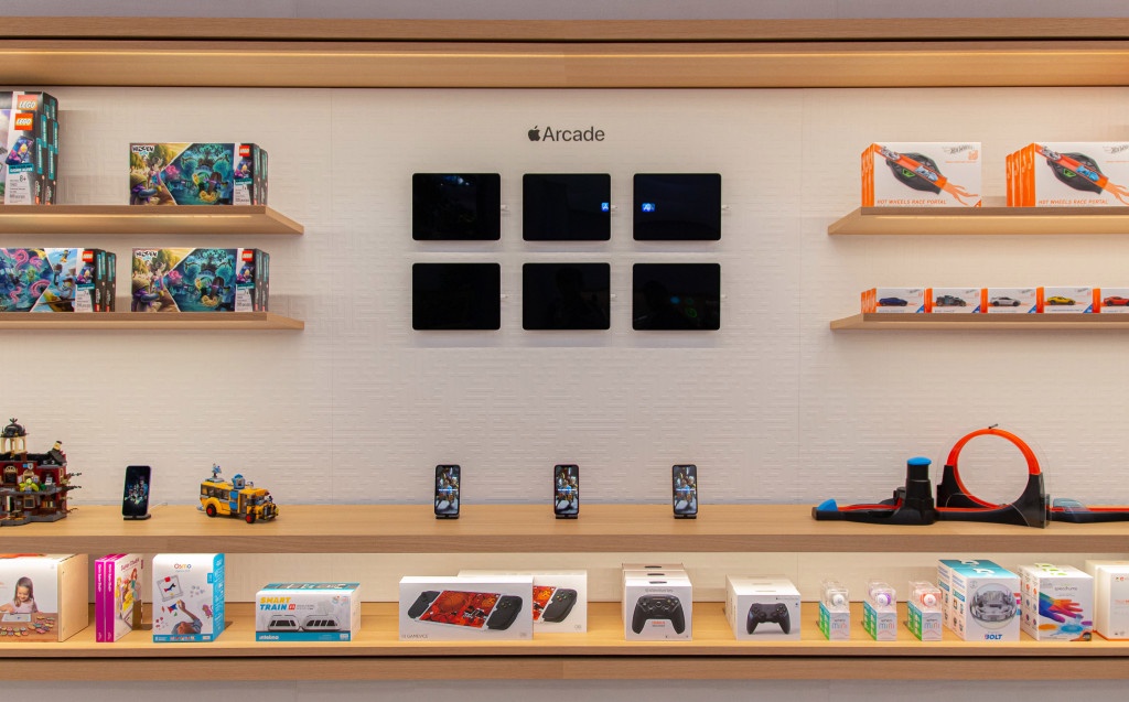 ben trong Apple Fifth Avenue anh 13