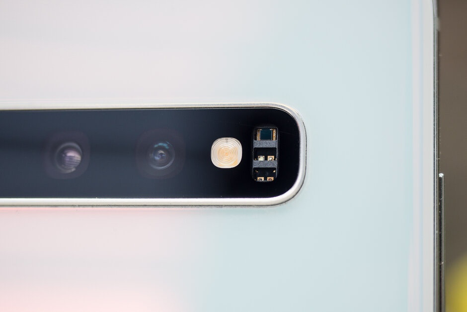 Galaxy S11 se co camera 108 MP, quyet thoi bay camera iPhone? hinh anh