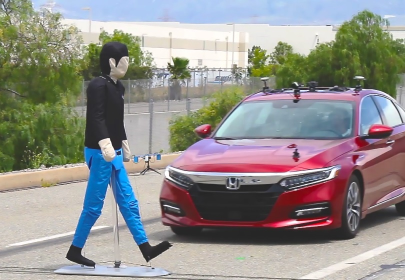 phanh tu dong xe hoi co an toan khong anh 1