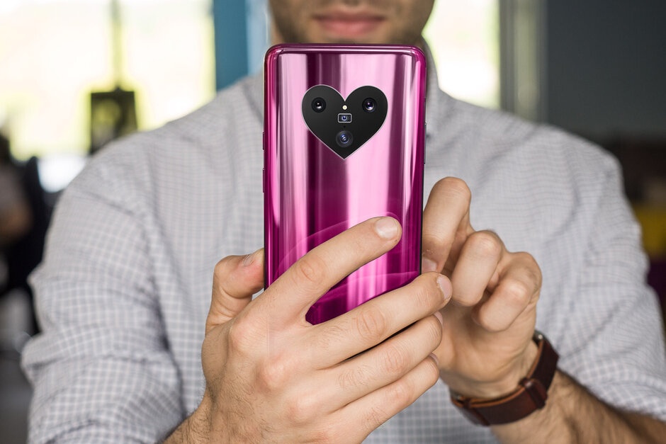 Camera iPhone 11 Pro xau xi khi do dang cung nhung thiet ke duoi day hinh anh