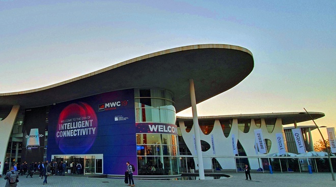 Amazon bo MWC, Samsung Unpacked that chat an ninh mua dich corona hinh anh