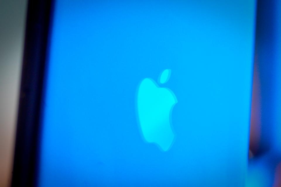 iPhone treo may sau khi nhan tin nhan la hinh anh