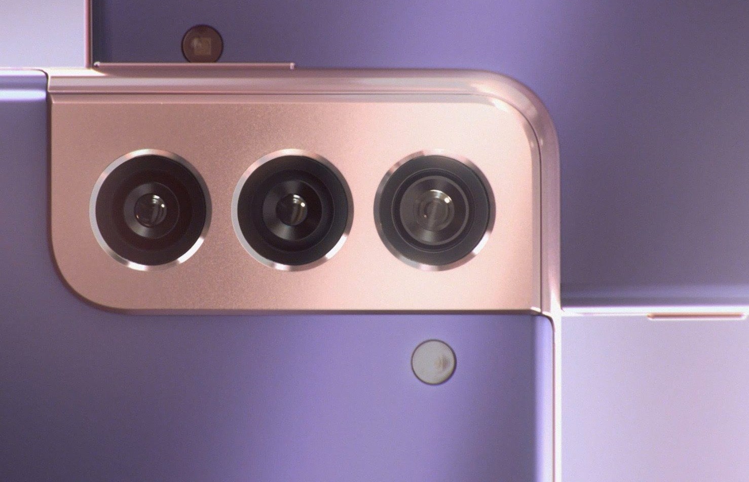 Samsung xoa quang cao da xoay iPhone 12 hinh anh