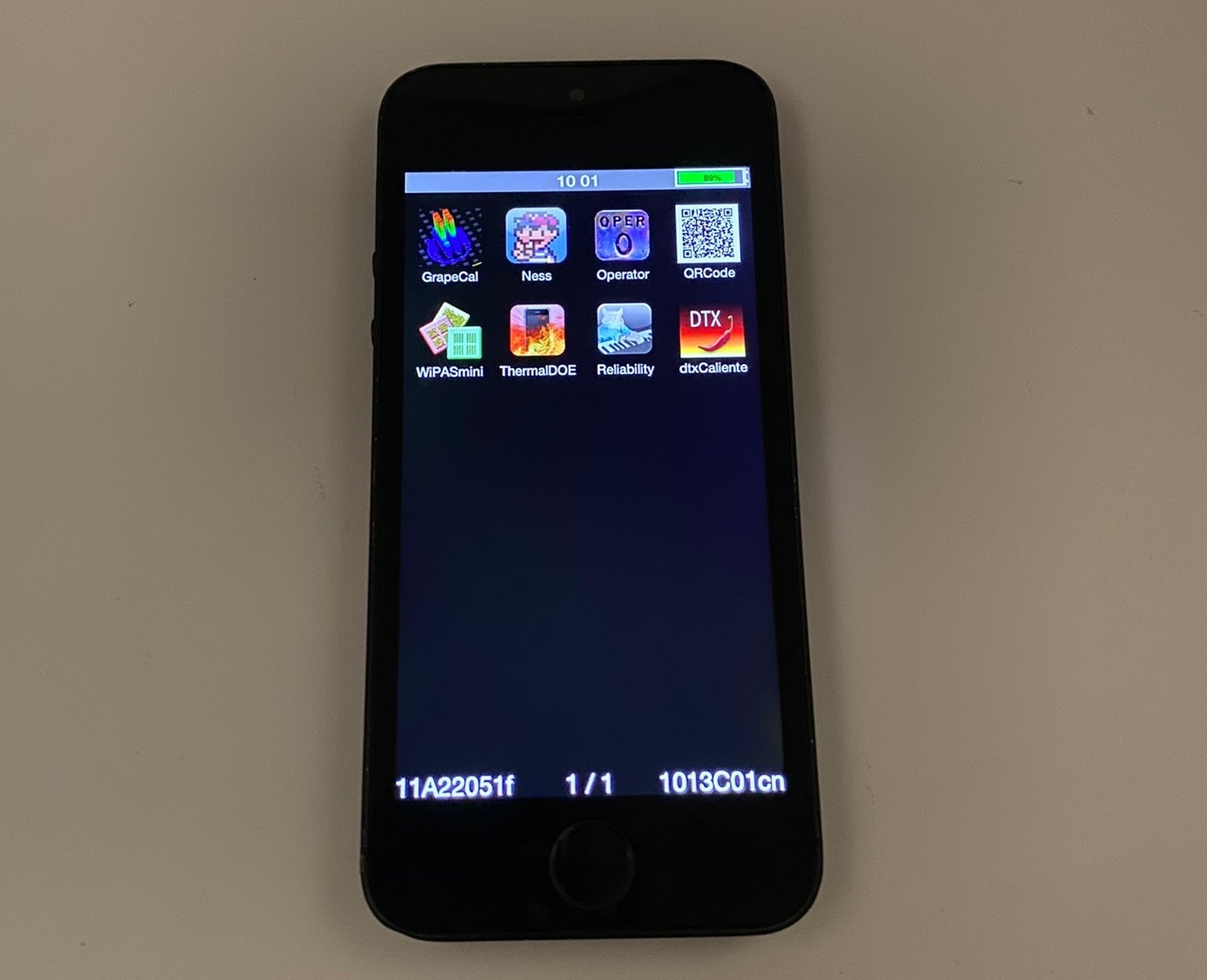 Phien ban iPhone 5s chua tung xuat hien tren thi truong hinh anh