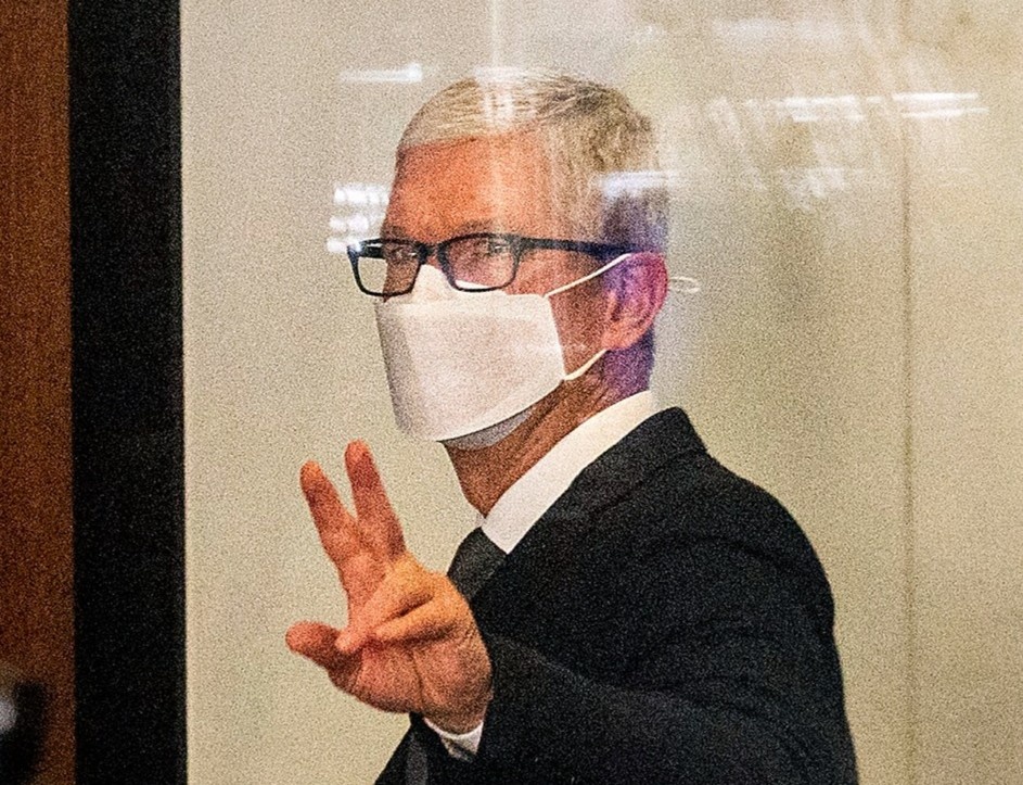 CEO Apple: 'Chung toi khong muon day nguoi dung vao nguy hiem' hinh anh