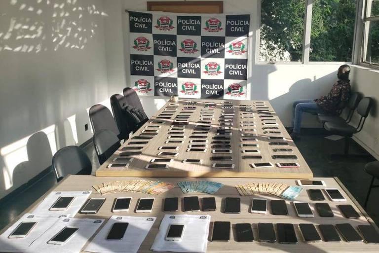 Toi pham be khoa iPhone de trom tien tu tai khoan ngan hang anh 1