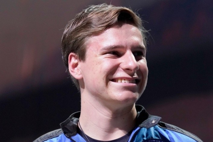 Thanh nien len vu tru cung Jeff Bezos chua tung mua hang tren Amazon hinh anh