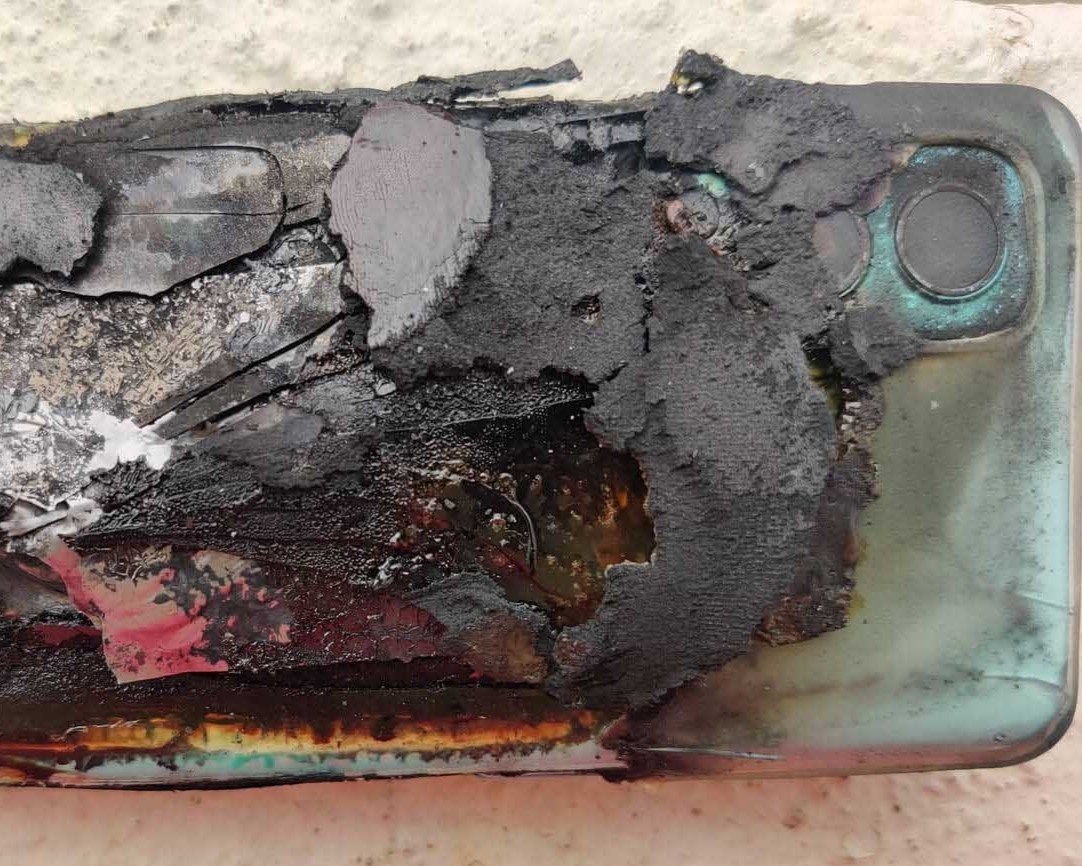 dien thoai OnePlus phat no anh 1