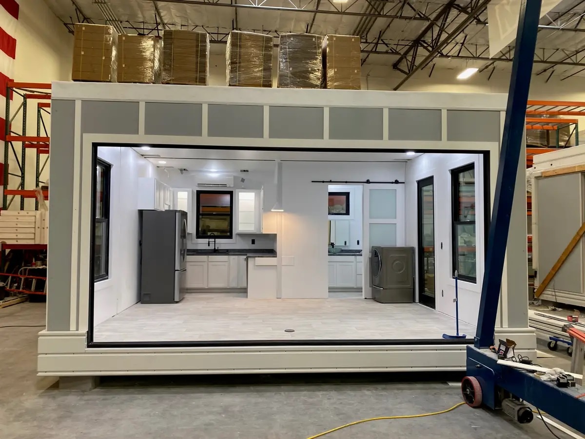 Elon Musk o nha lap ghep anh 9