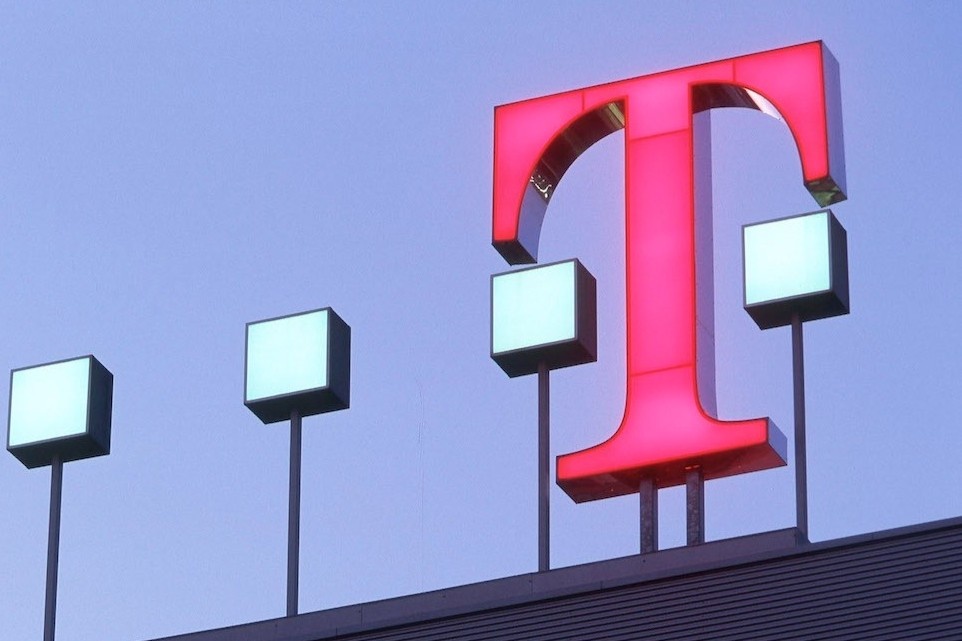 Nha mang lon thu 2 tai My xac nhan bi hack hinh anh