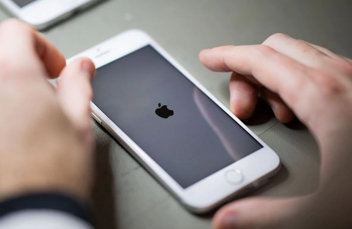 Gia danh Apple de lay anh khoa than cua nhieu nguoi dung iPhone hinh anh