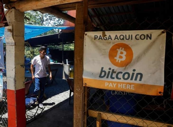 Ngay dau bo ngo tai quoc gia chap nhan Bitcoin hinh anh