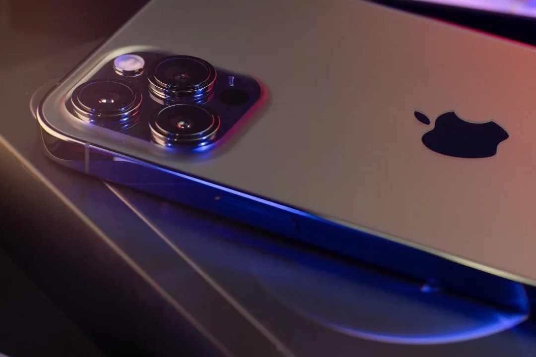iPhone 13 co giup Apple vuot moc 3.000 ty USD? hinh anh
