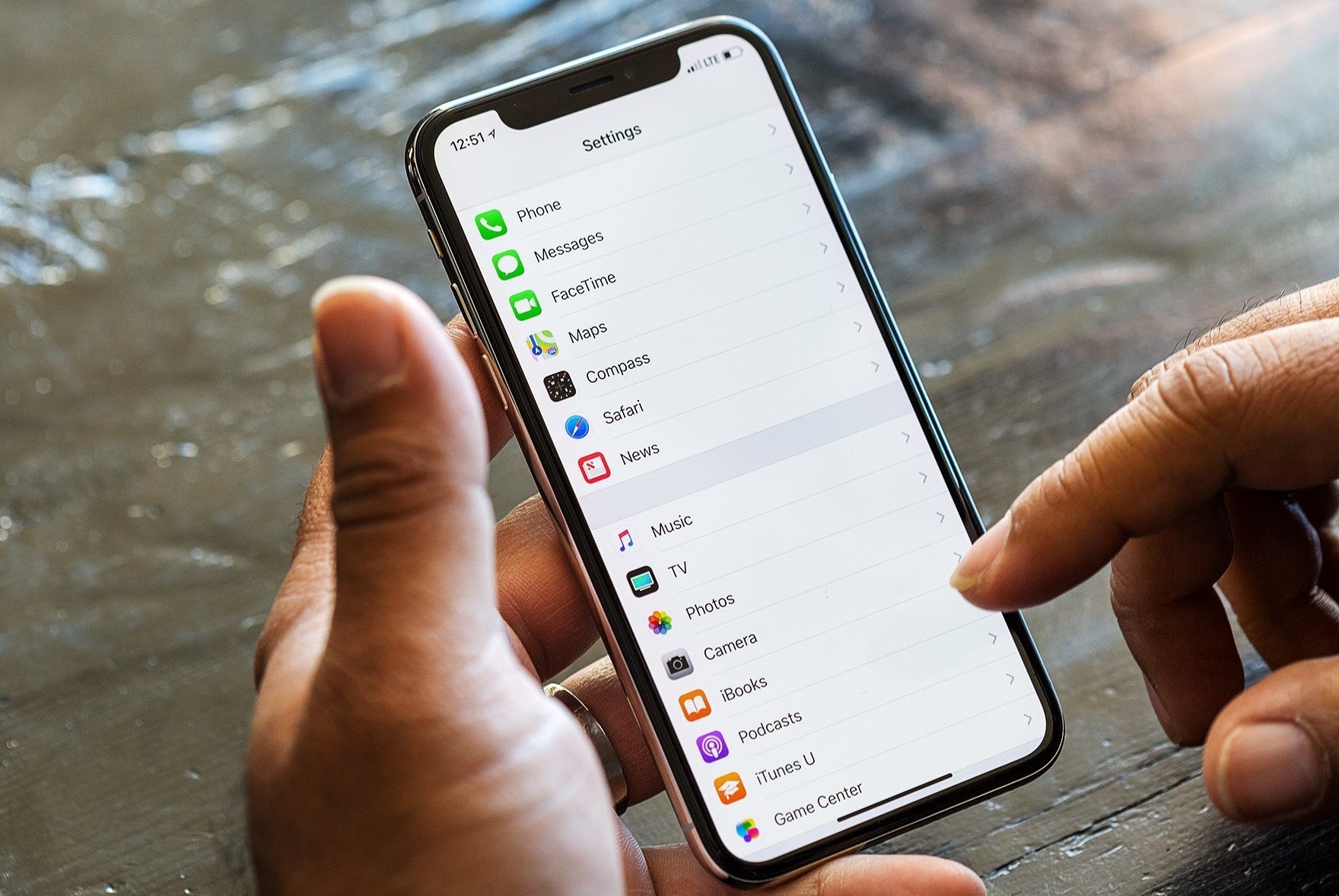 Cach xoa du lieu triet de truoc khi ban iPhone cu hinh anh