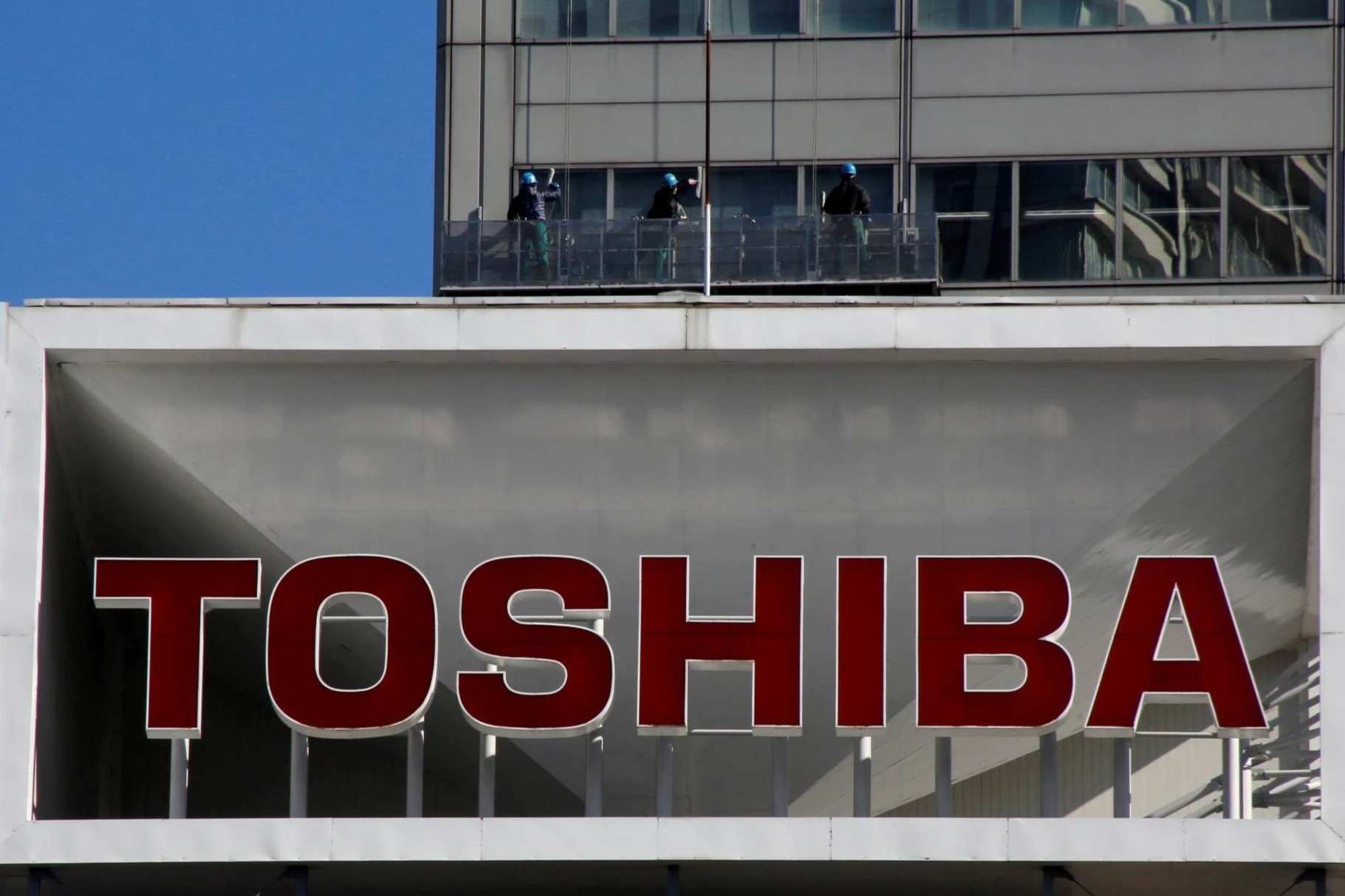 Toshiba tach thanh 3 cong ty hinh anh