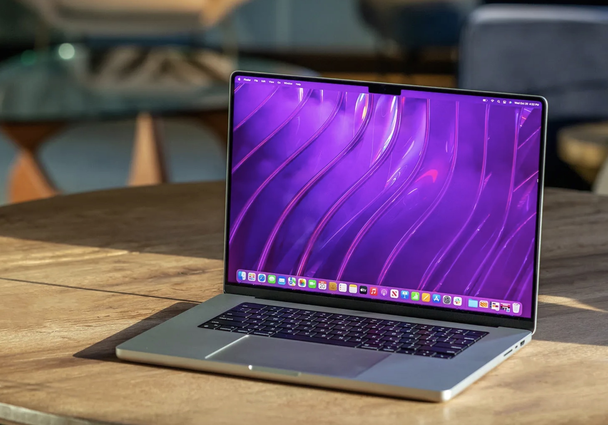 Macbook giup Apple thang lon tren thi truong may tinh hinh anh