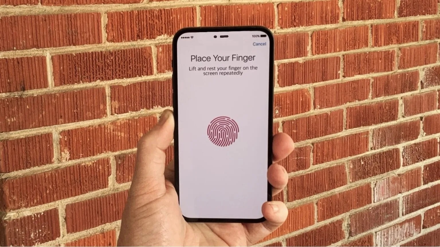 iPhone khong co cam bien van tay trong man hinh anh 1
