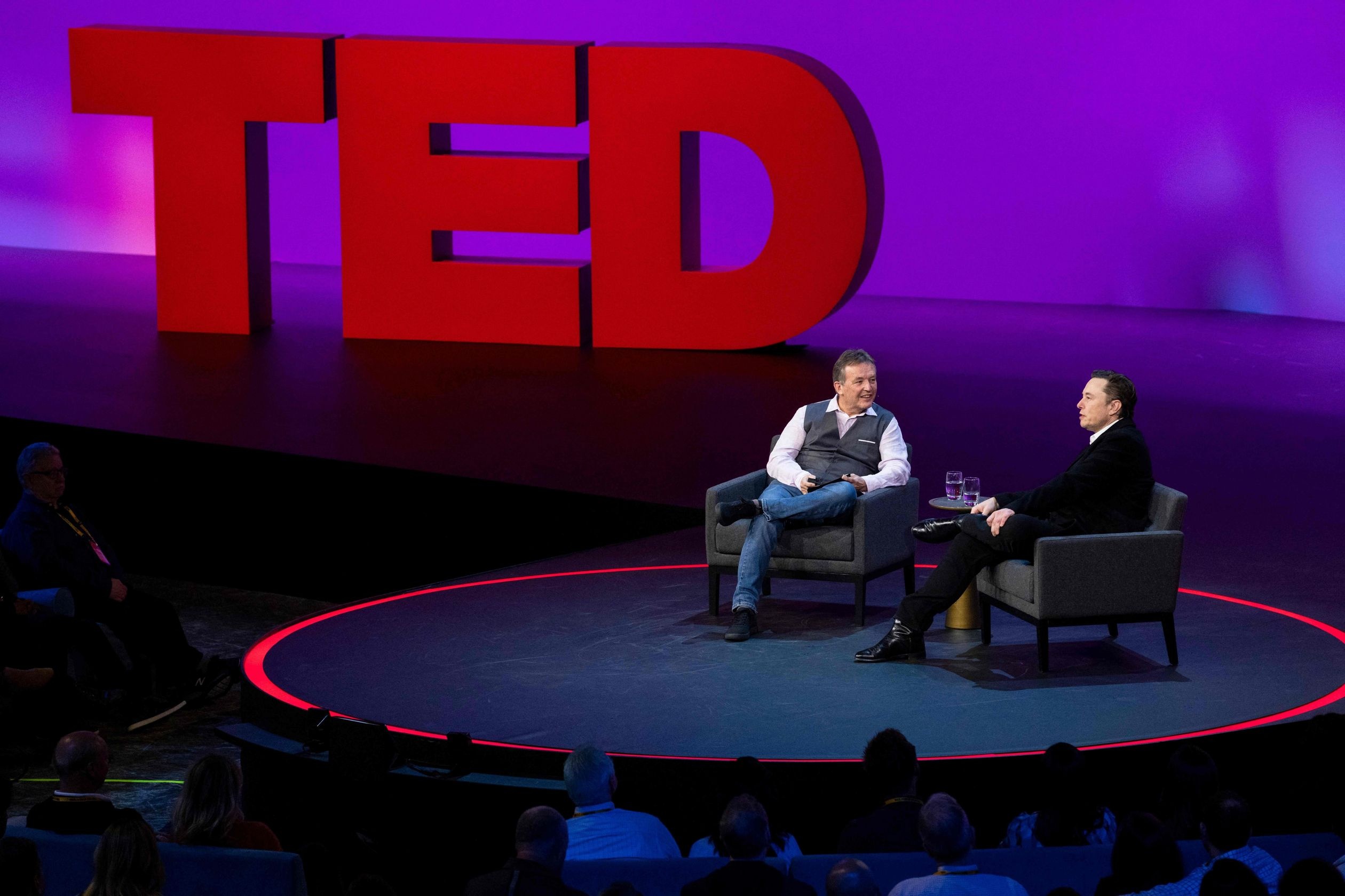 Ai ung ho Elon Musk mua Twitter anh 4