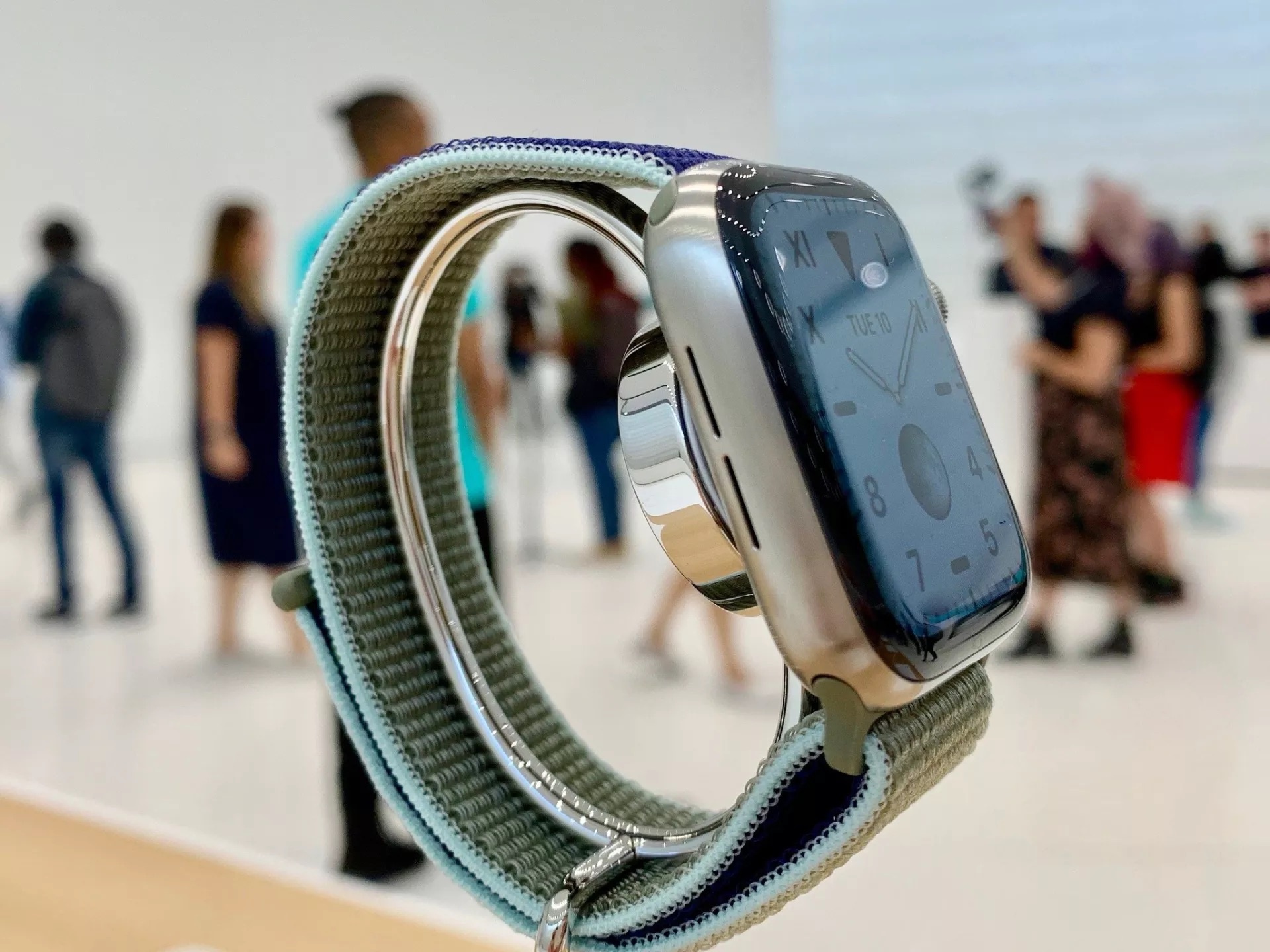 Apple Watch Pro co thiet ke moi anh 1