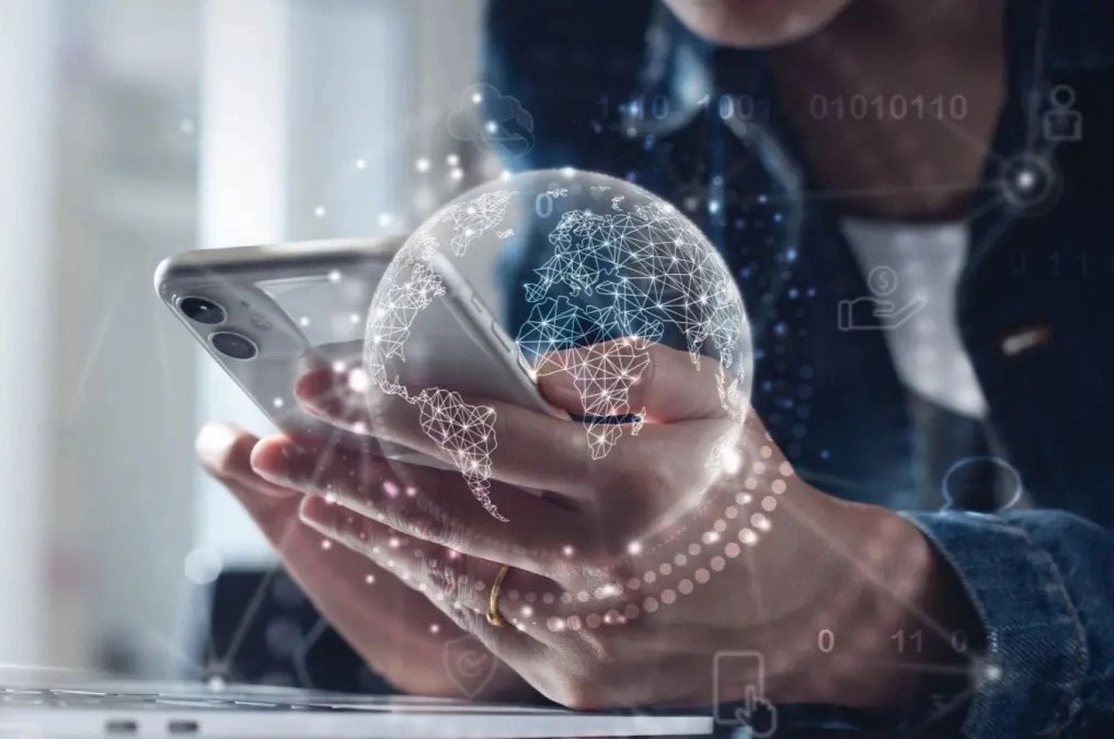 Co khoang 2 ty website tren Internet hinh anh