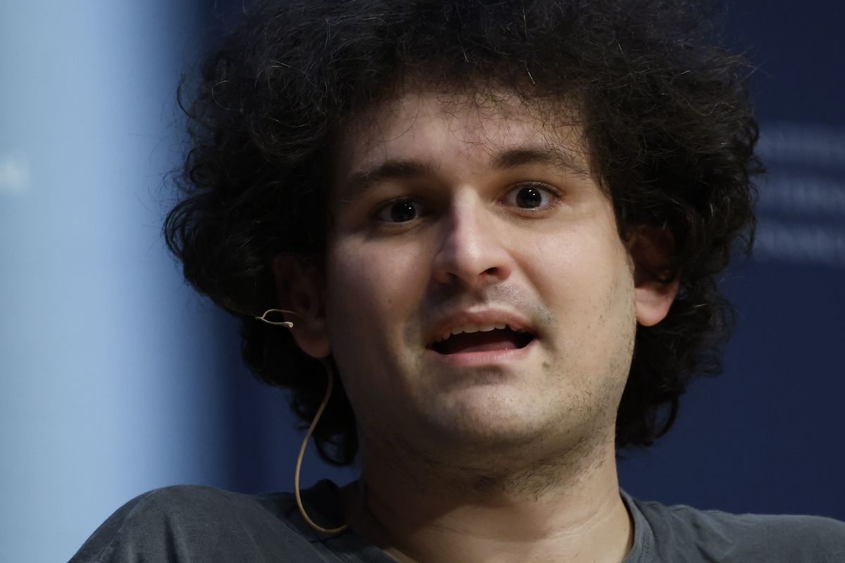 Tu thoi hoc sinh, cuu CEO FTX da thich in tien hinh anh