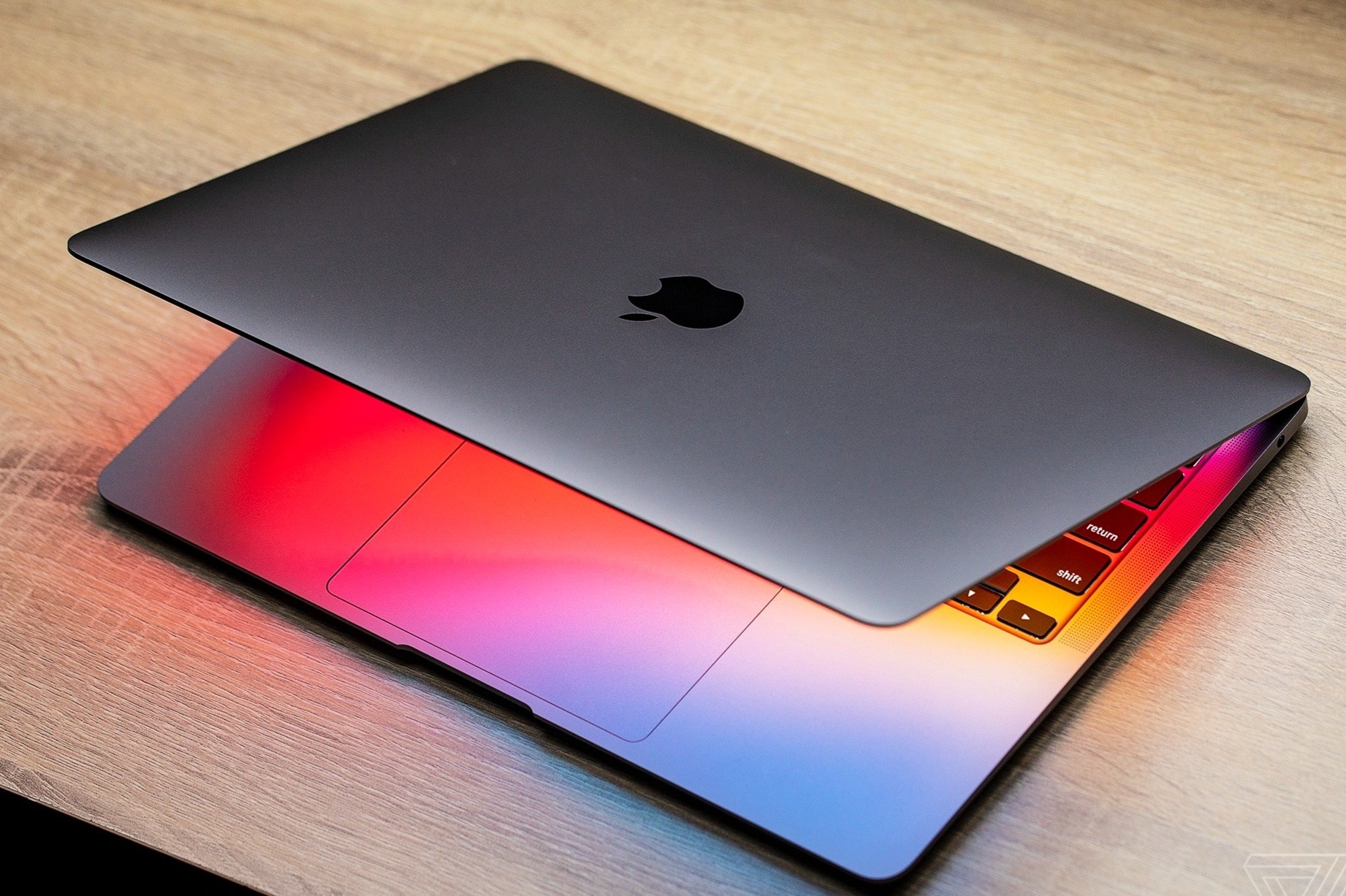 Microsoft chinh thuc ho tro cai Windows 11 len MacBook hinh anh