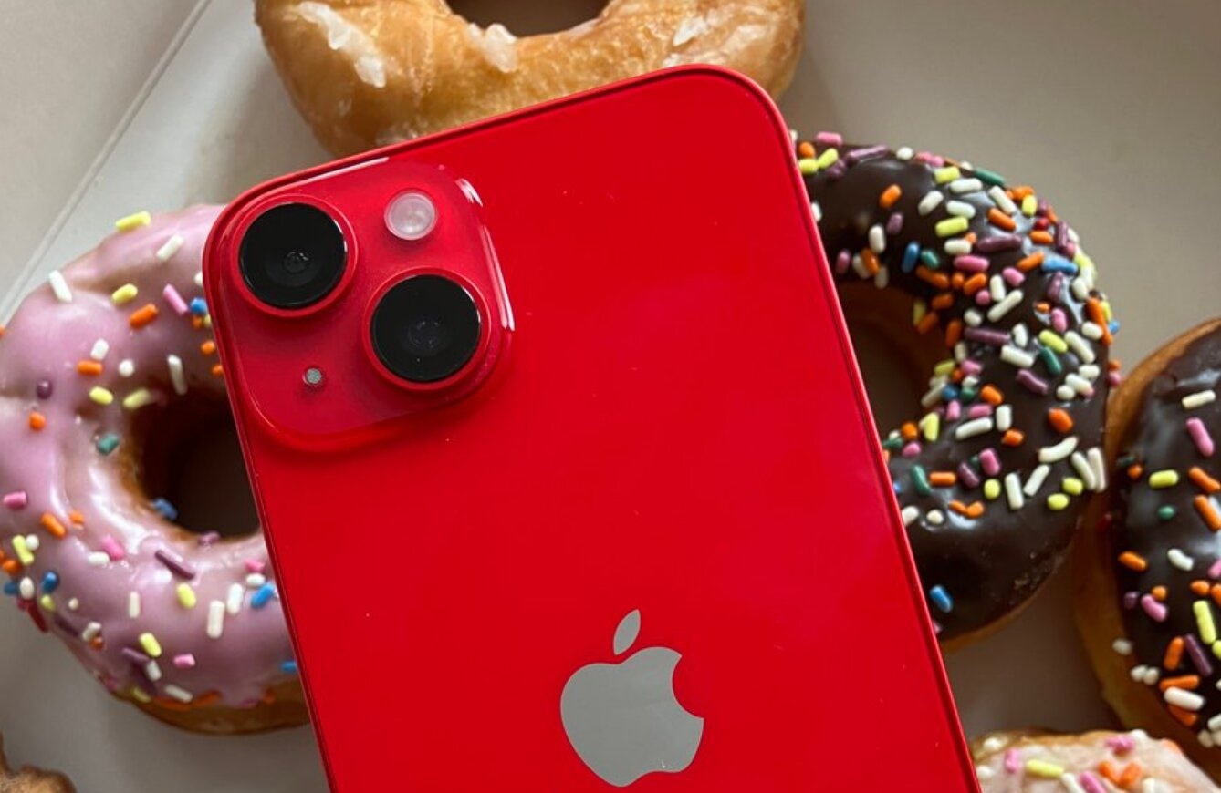 iPhone 15 sap co them mau moi? hinh anh