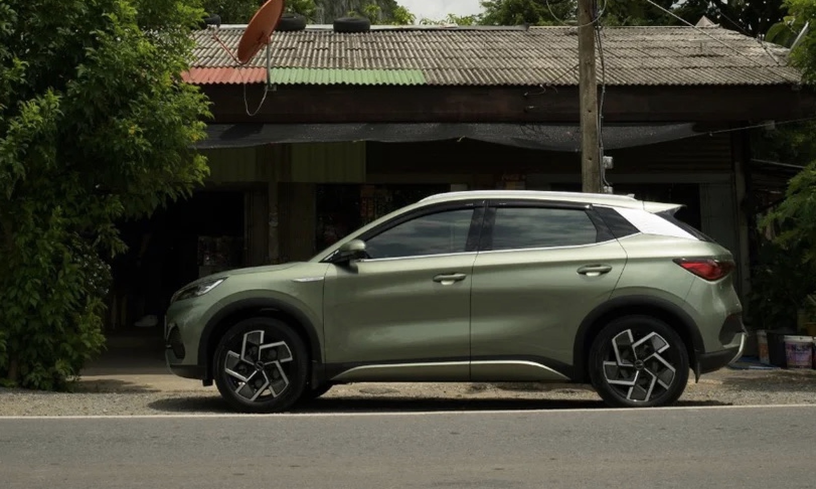 Cong ty Trung Quoc vuot mat Tesla hinh anh