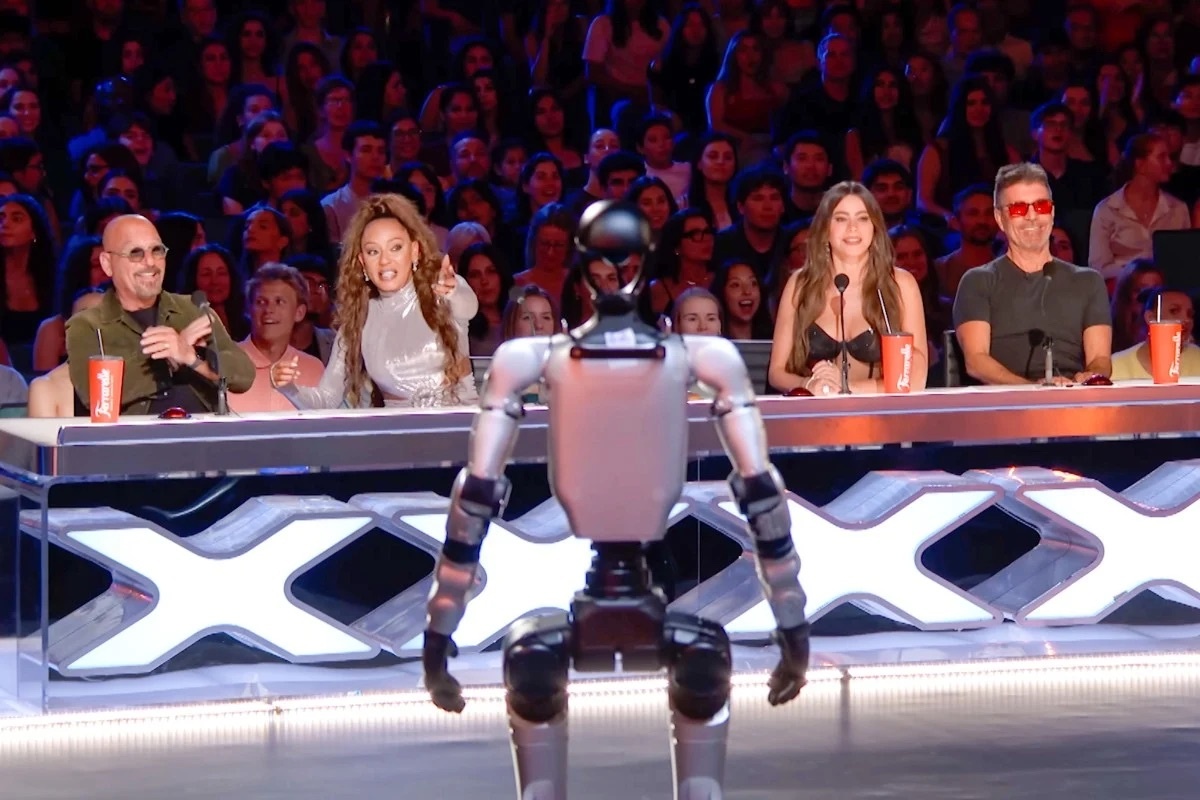 Robot Trung Quoc thi America’s Got Talent hinh anh