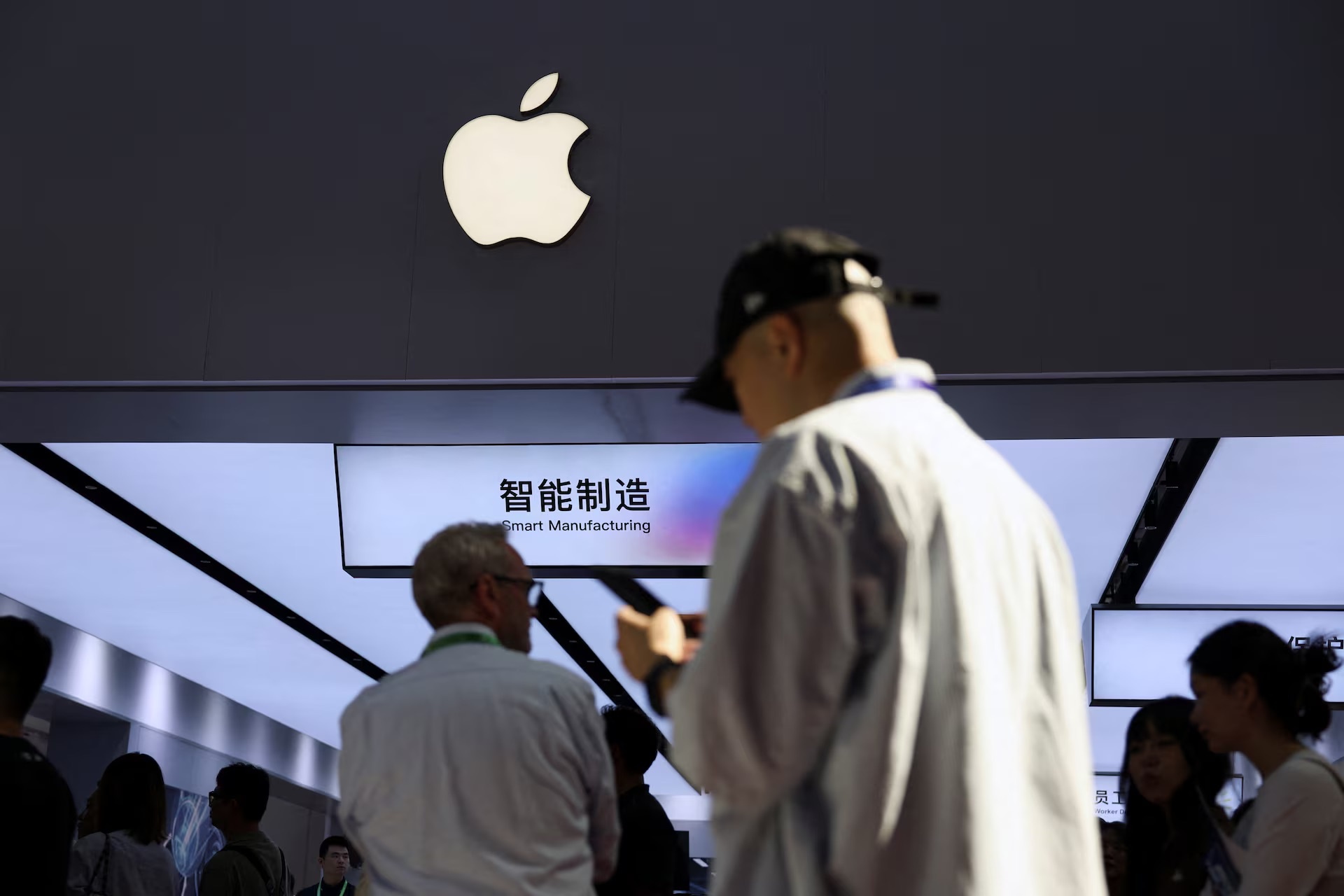 Apple phát triển mô hình AI riêng cho Trung Quốc