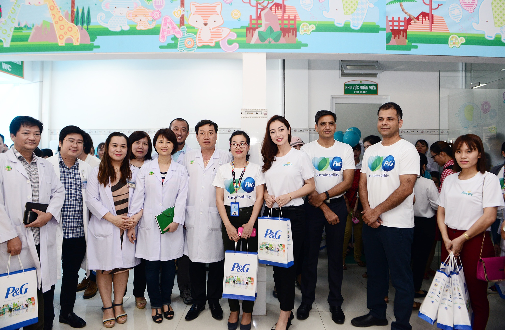 Pampers,  P&G anh 11