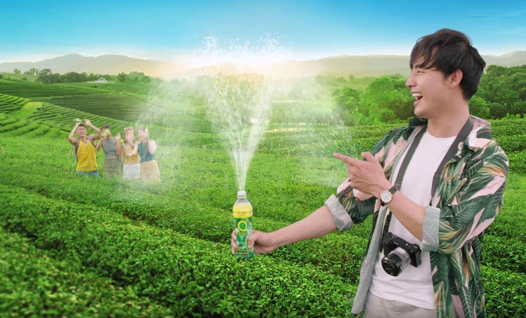 Video: Bi quyet giai nhiet 'chuan healthy' cho ngay he hinh anh