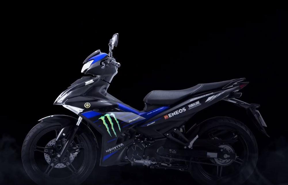 Video: Yamaha tang hang tram moto the thao TFX va R3 cho khach hang hinh anh