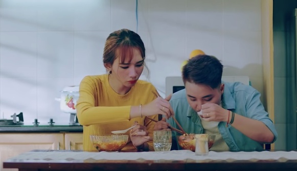 Video: 'Tinh yeu dich thuc' hinh anh