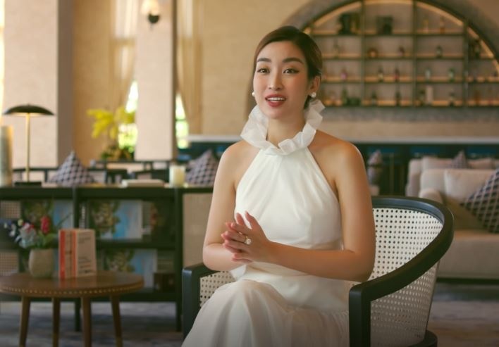 Video - Do My Linh khoe biet thu nghi duong o Mui Ne hinh anh