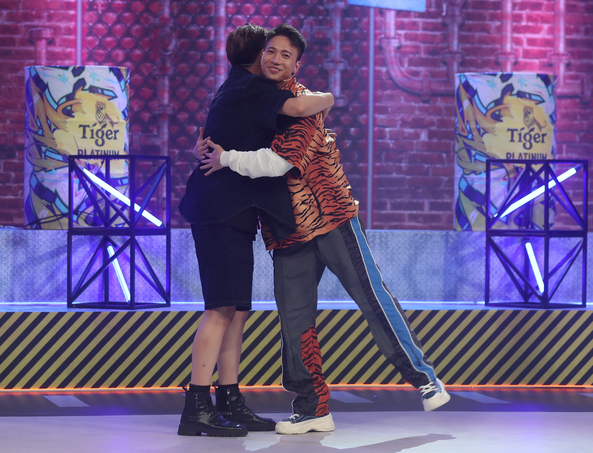 Dau an he ban linh anh 3